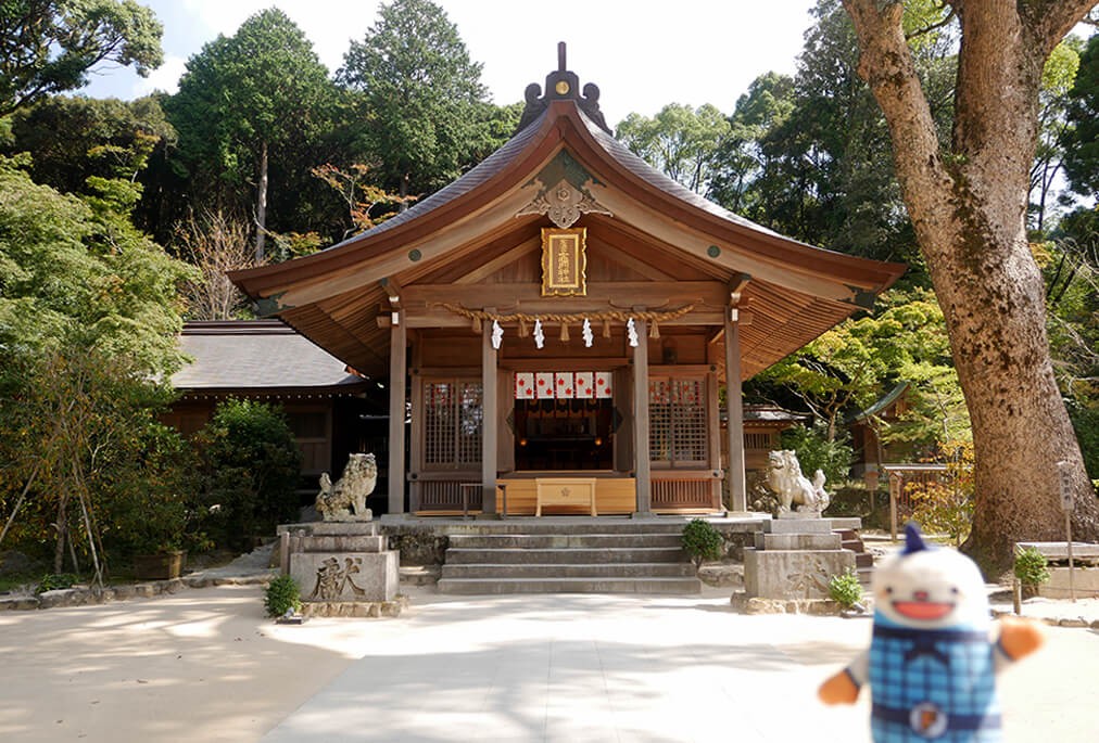 Dazaifu Tenmangu Shrine/ Kamado Shrine Kamado Shrine