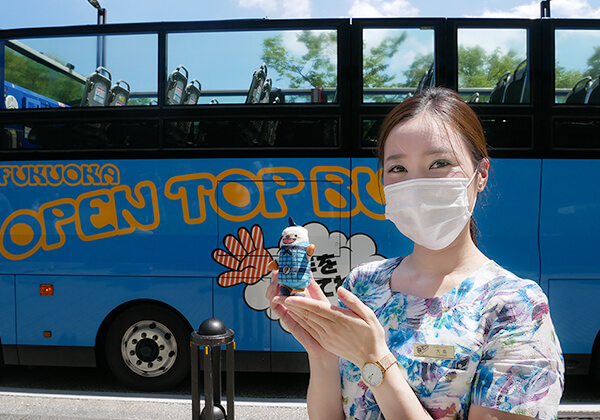 A refreshing drive on the seaside mochi with the double-decker bus "Fukuoka Open Top Bus" without a roof!