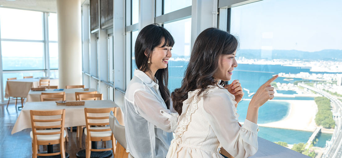 スカイ　カフェ＆ダイニング　ルフージュ